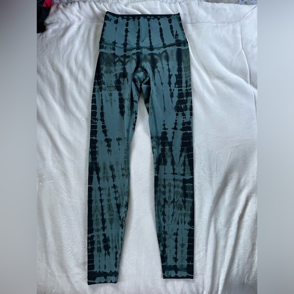 Lululemon tie dye align leggings - Picture 1 of 5